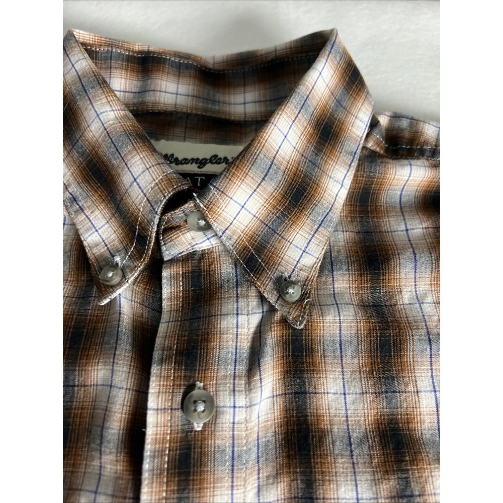 Wrangler Riata Men's Shirt Size Medium Cotton Blend Plaid Brown Chest Pocket E21